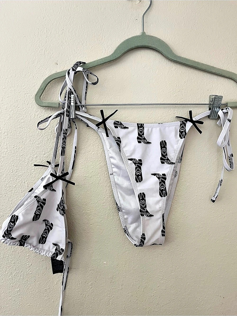 Nasty Gal Cowboy Western Bow Triangle Bikini Set White & Black Medium